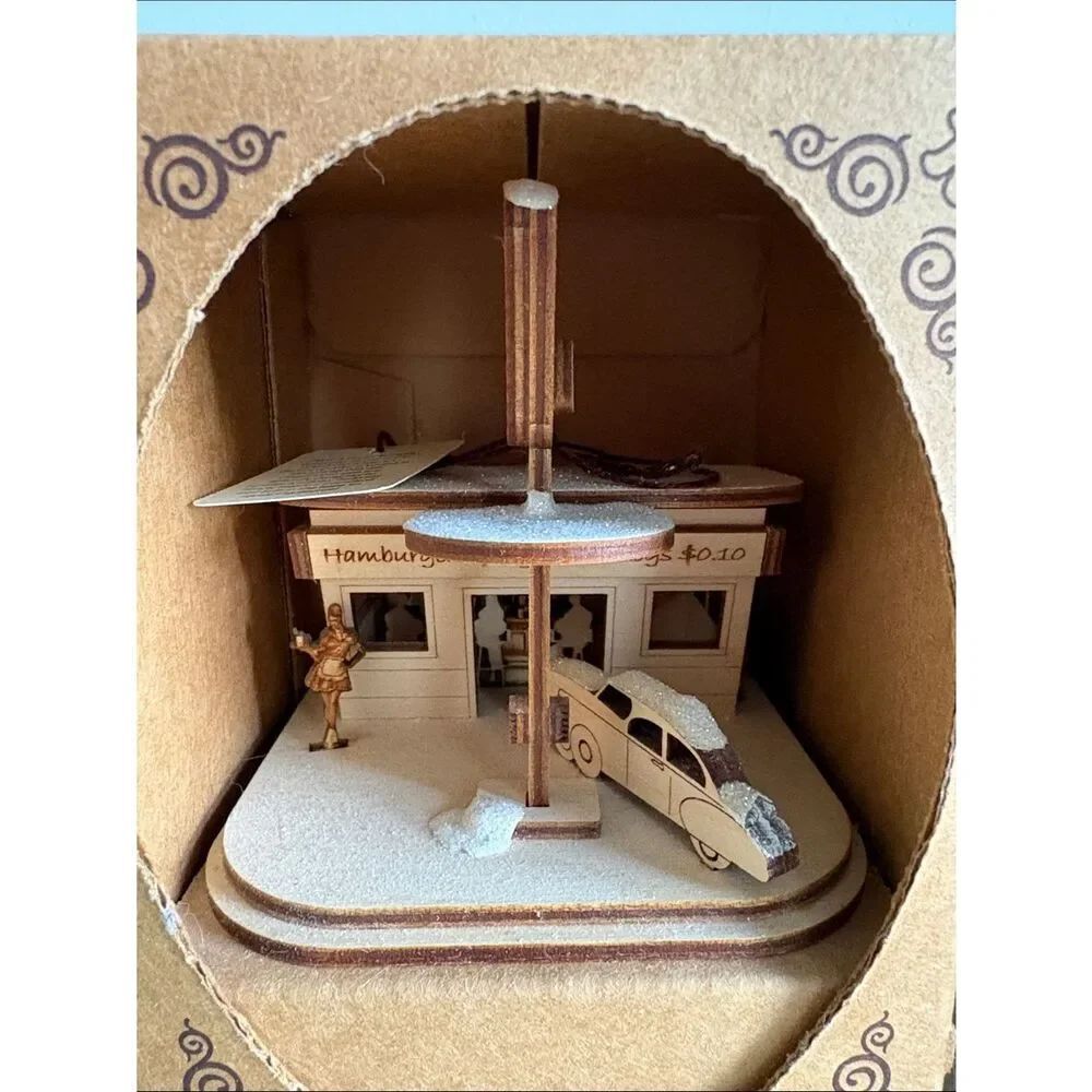 Ginger Cottages Miniatures - Picture 2 of 5